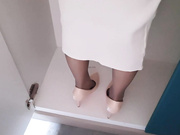 【精品乱伦】绿母少年 - 变态儿子的猎奇玩法 黑丝肛塞菊花绽放光芒 双洞异物快感翻倍 真是色情的屁眼内射骚穴